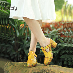 Socofy Spring and summer new spot genuine leather retro floral Baotou comfortable thick heel clogs and sandals