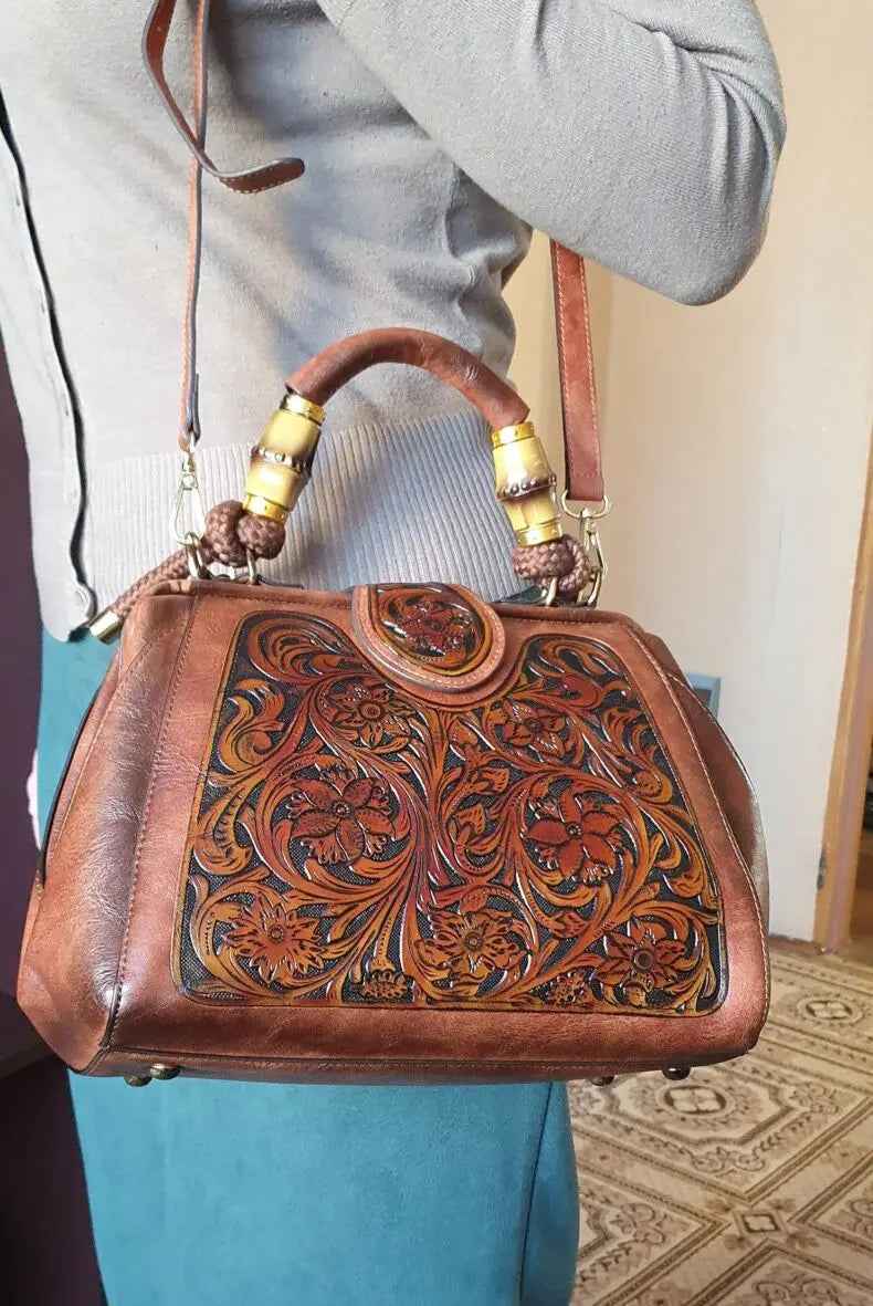 Socofy Handmade Women Shoulder Bag Vintage Carved Leather Women's Bag trend Handbags Female Bags